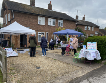 Hitchin 1 - The BIG Plant and Bake Sale