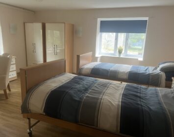Twin room with twin wardrobes